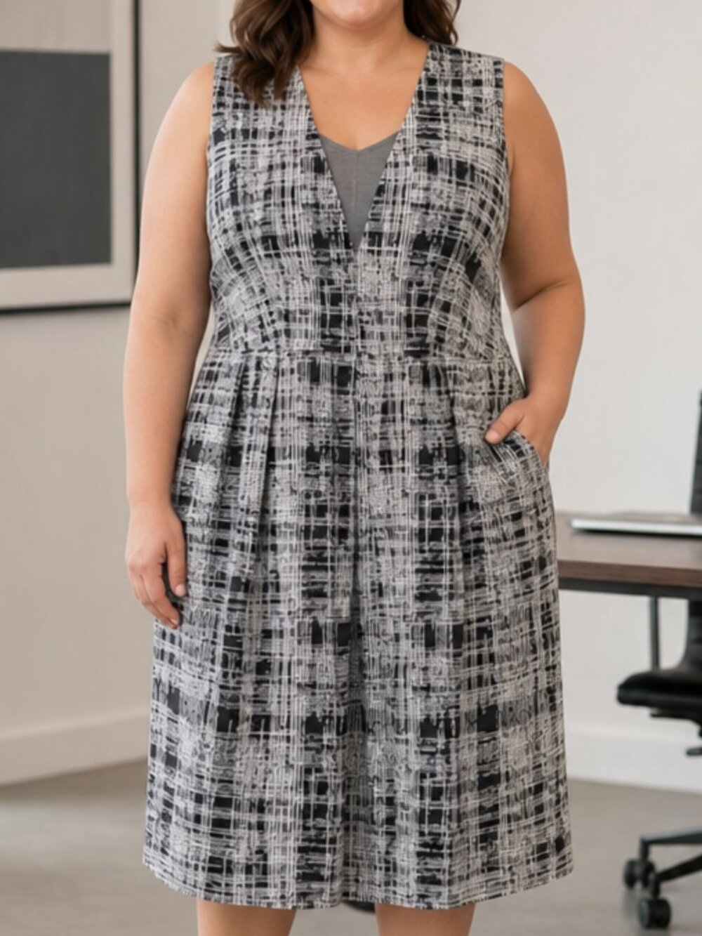 Of / Mercer Feminie Office Work Sleeveless crosshatch shift dress plus size 18